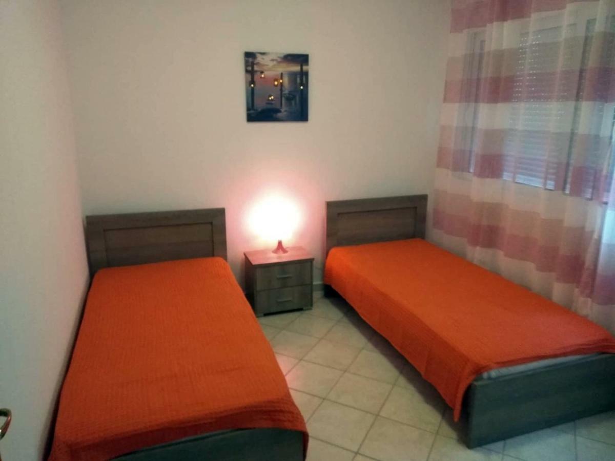 Roses Rt Apartments Skioni I เนอา สกีโอนี ภายนอก รูปภาพ